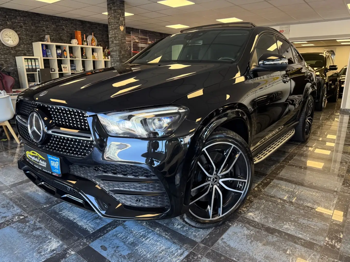 Mercedes-Benz GLE 400 Coupe 4Matic*Panorama*Leder*Navi*Multibe Noir - 1