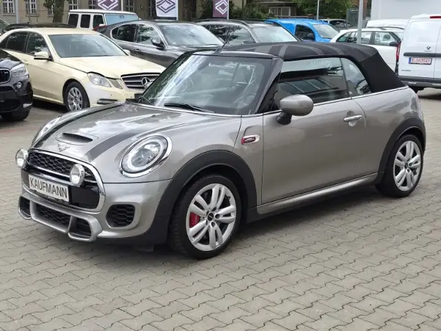 MINI John Cooper Works Cabrio