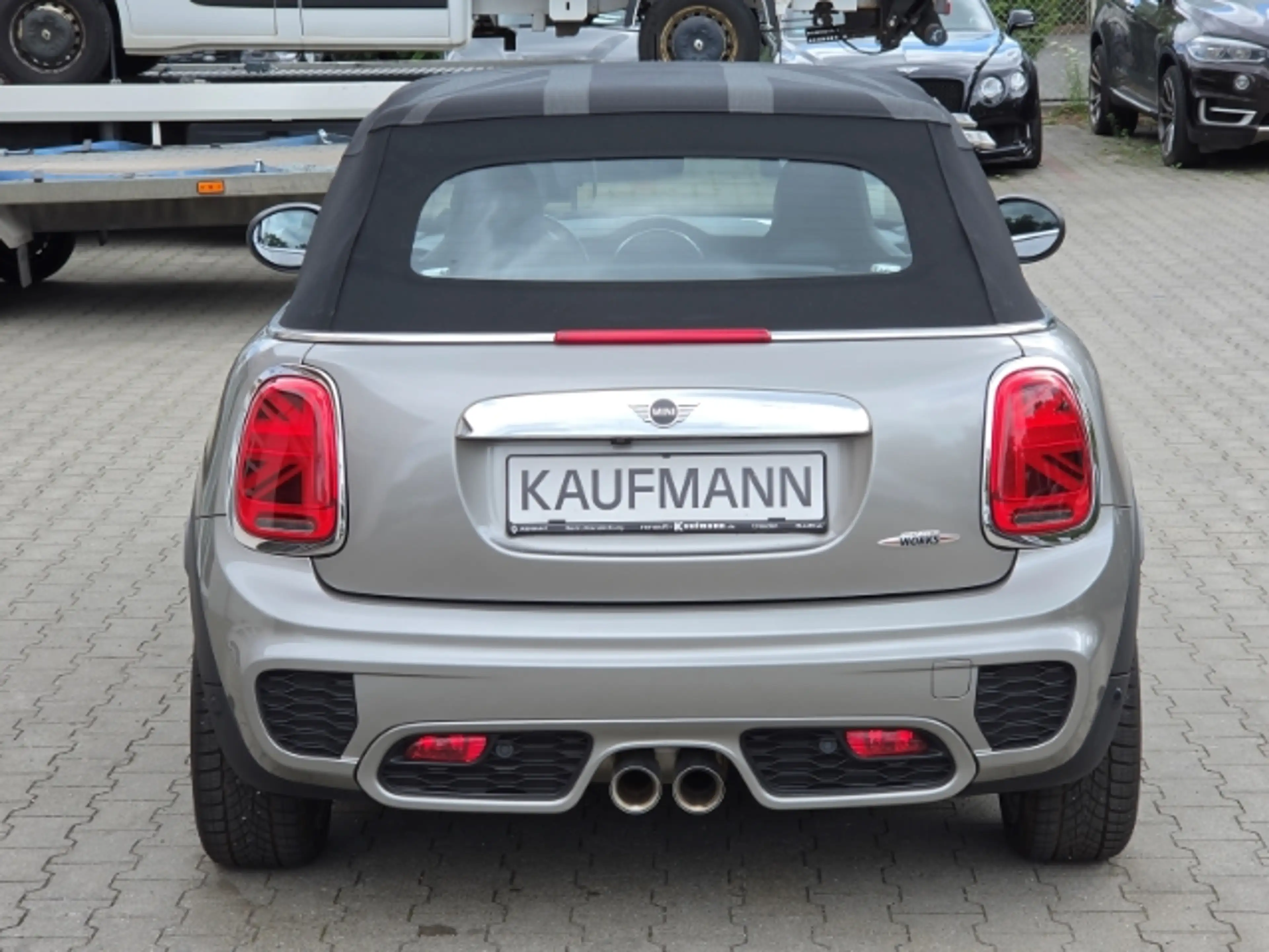 MINI John Cooper Works Cabrio — photo 5