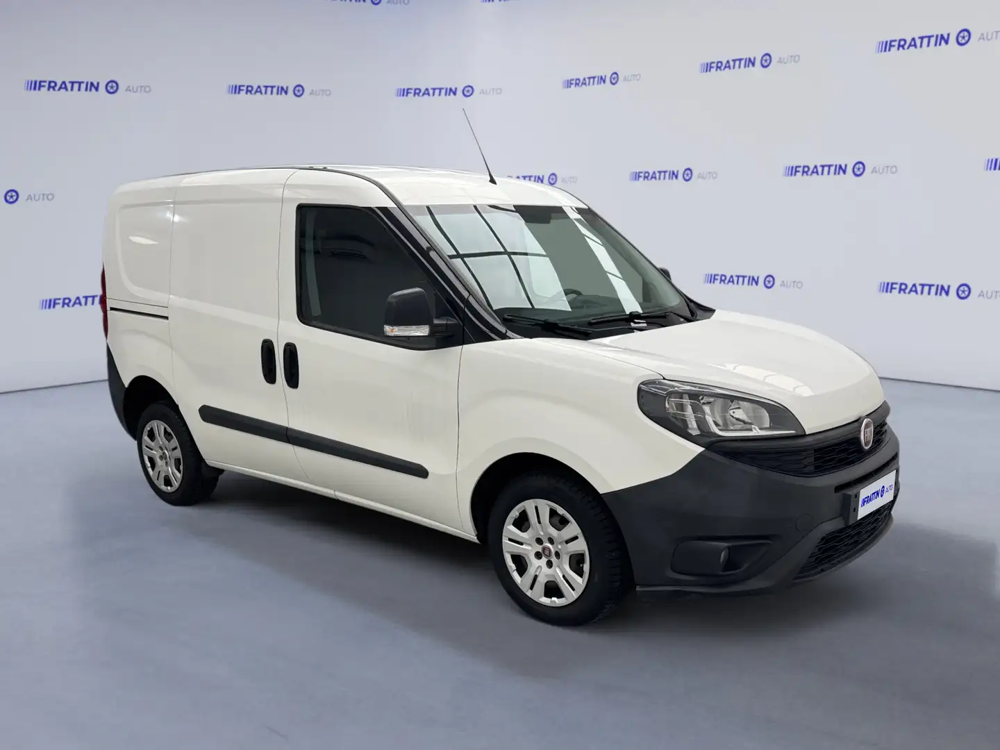 Fiat Doblo 1.6 MJT 105CV S&S PC-TN Cargo Lounge Blanc - 2