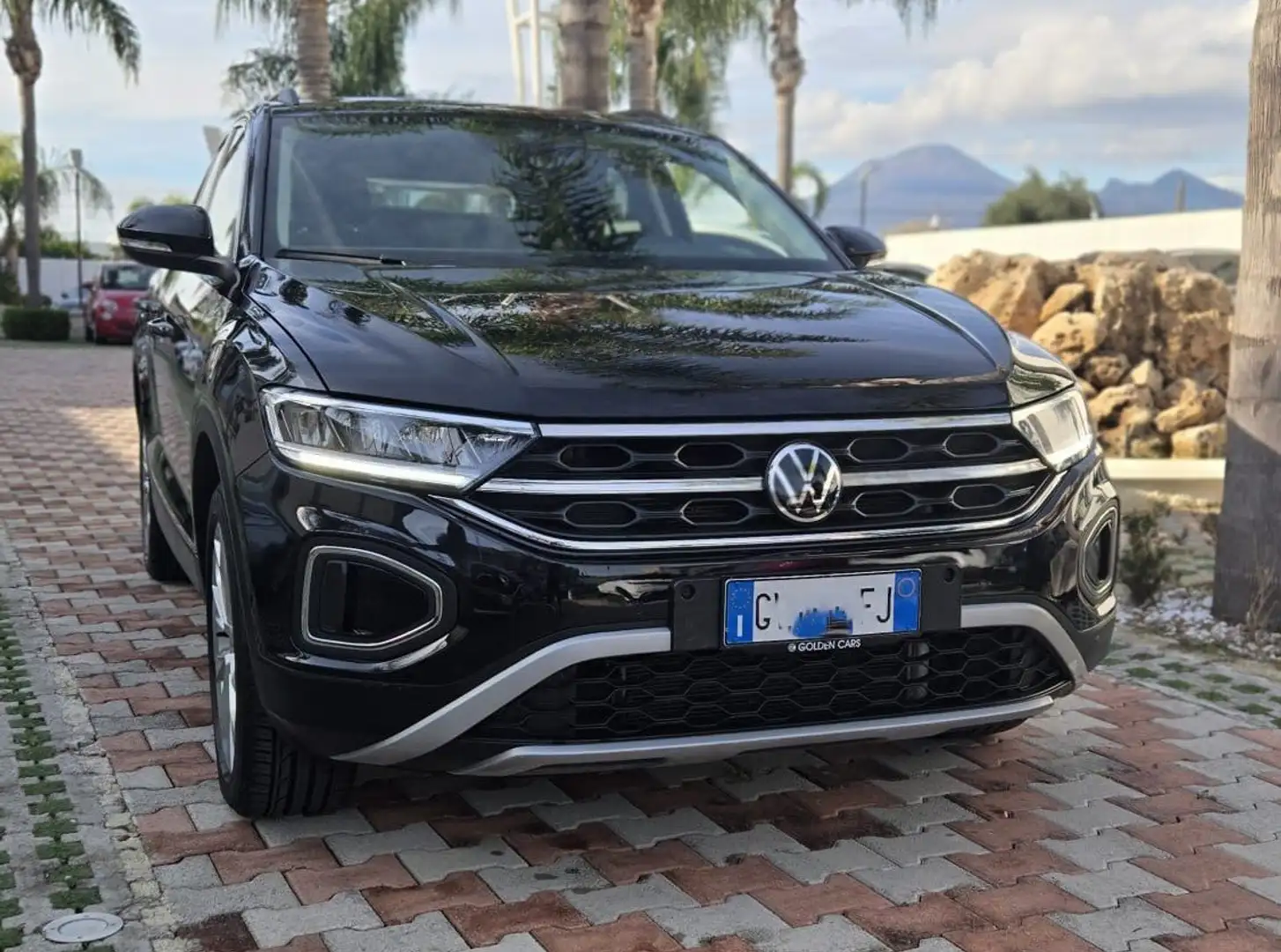 Volkswagen T-Roc 2.0 tdi Style 150CV dsg Uff Italy Led USB App Lega Noir - 1