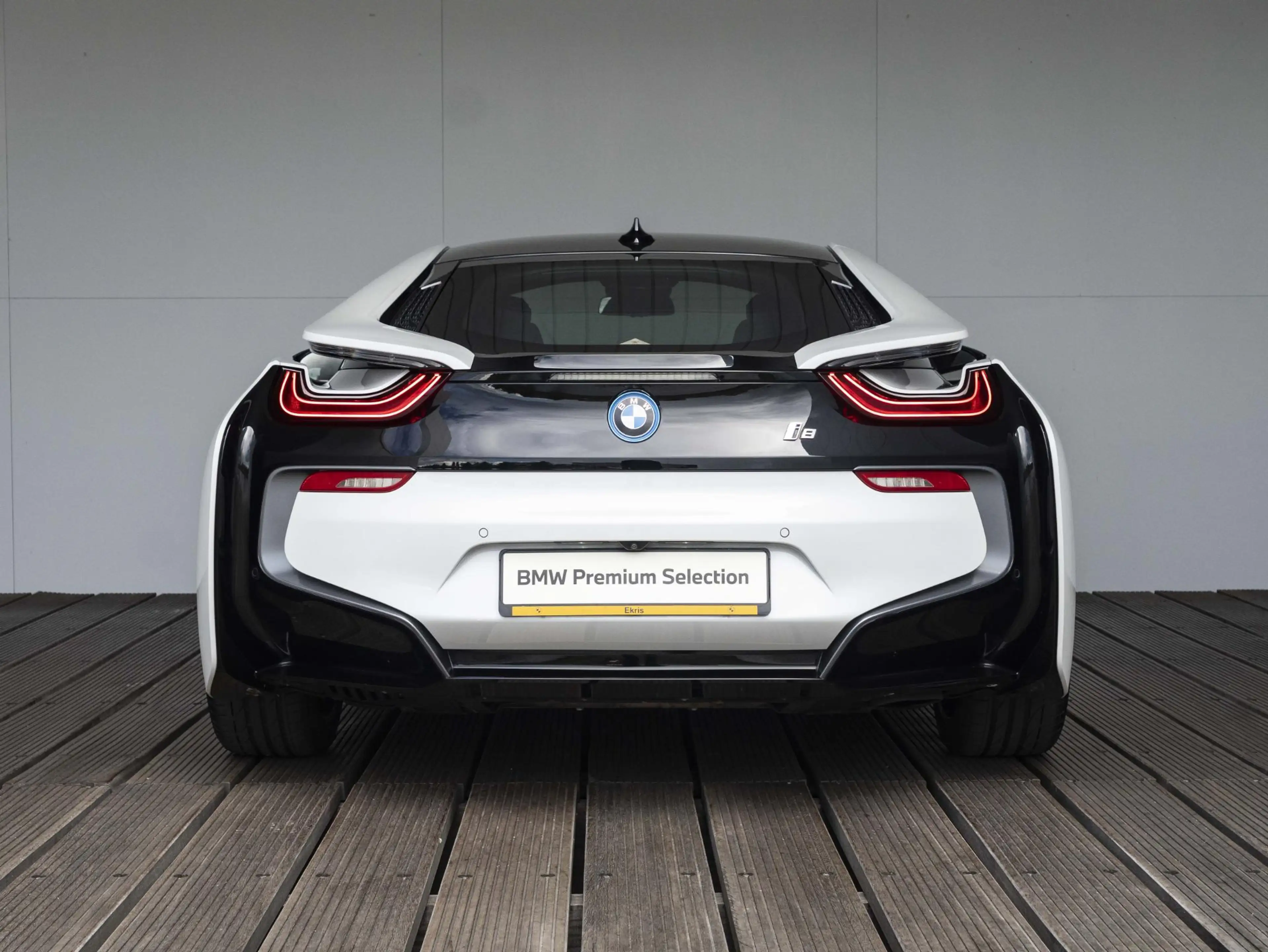 BMW i8 | Comfort Access | Driving Assistant | BMW Laserli — photo 8
