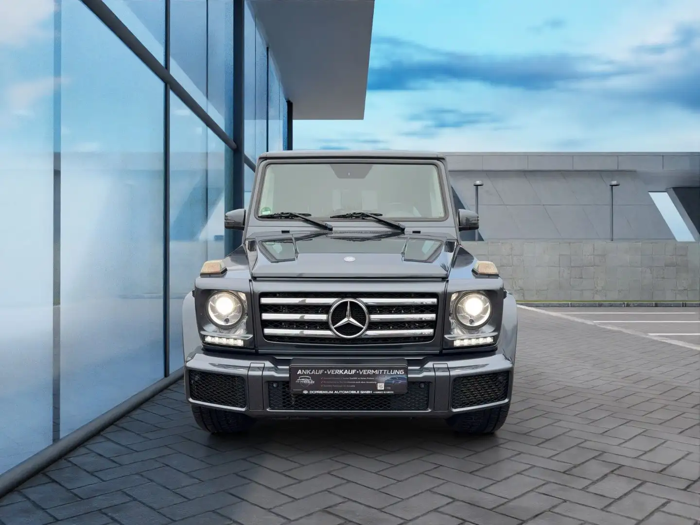 Mercedes-Benz G 350 d, AMG 20 Zoll, LED,Navi, AHK Gris - 2