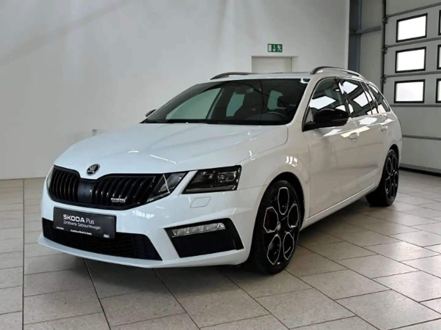 Skoda Octavia Combi 2.0 TSI DSG RS 245 AHK Pano StandHZG SHZ 2-Z Weiß - 2