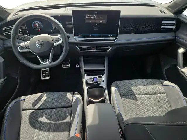 Volkswagen Tiguan view 8