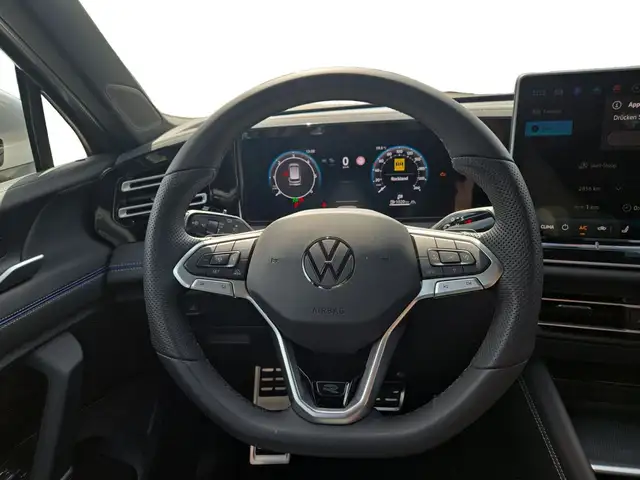 Volkswagen Tiguan view 13