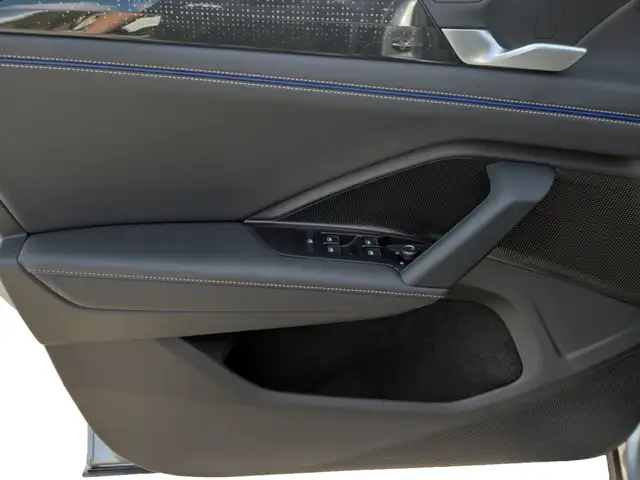 Volkswagen Tiguan view 11