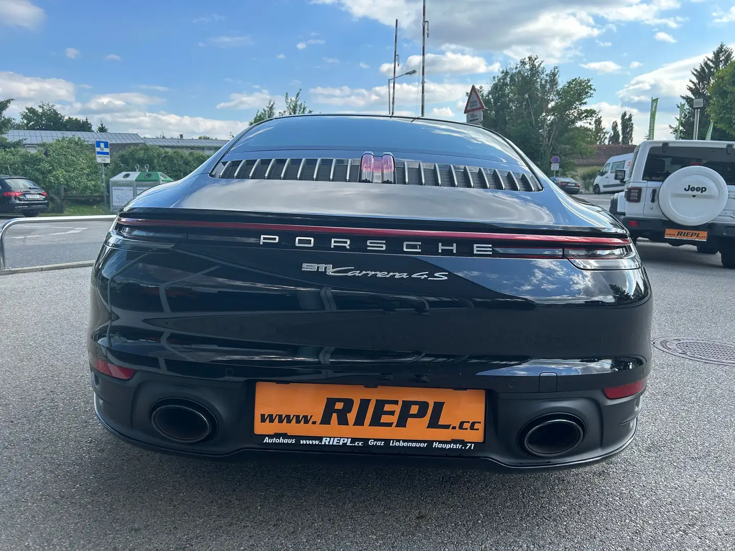 Porsche 992 4S Keramik 21" PDCC Chrono Sportsitze Abstandstemp Zwart - 2