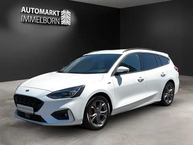 Ford Focus view 4