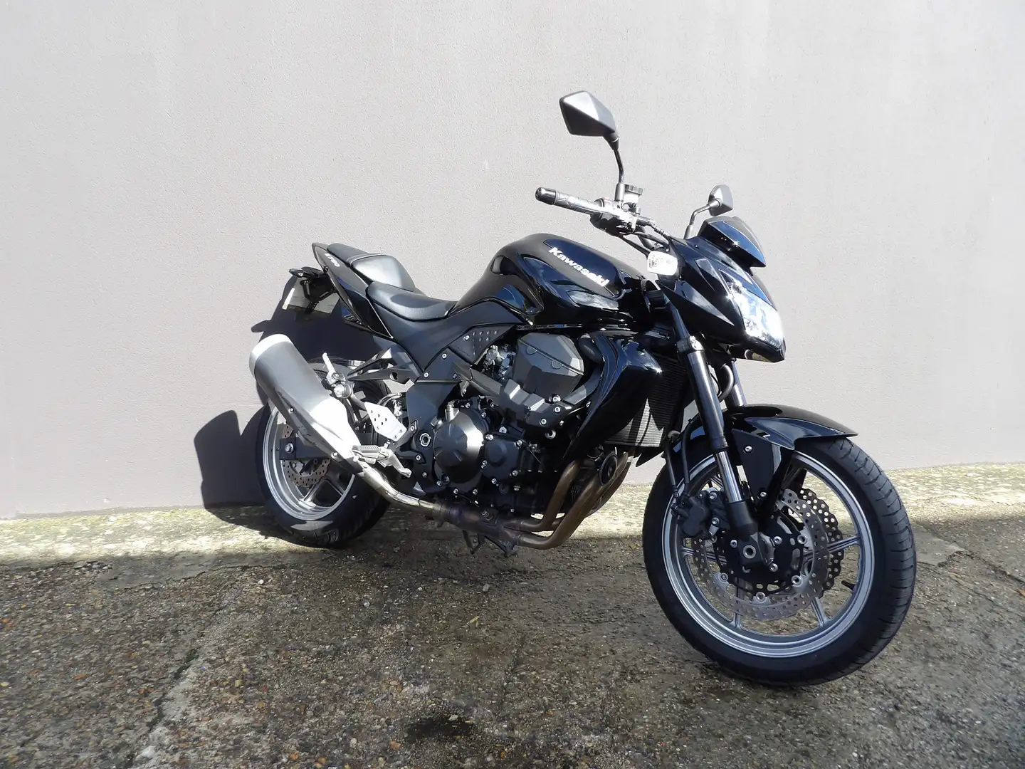Kawasaki Z 750 Noir - 1