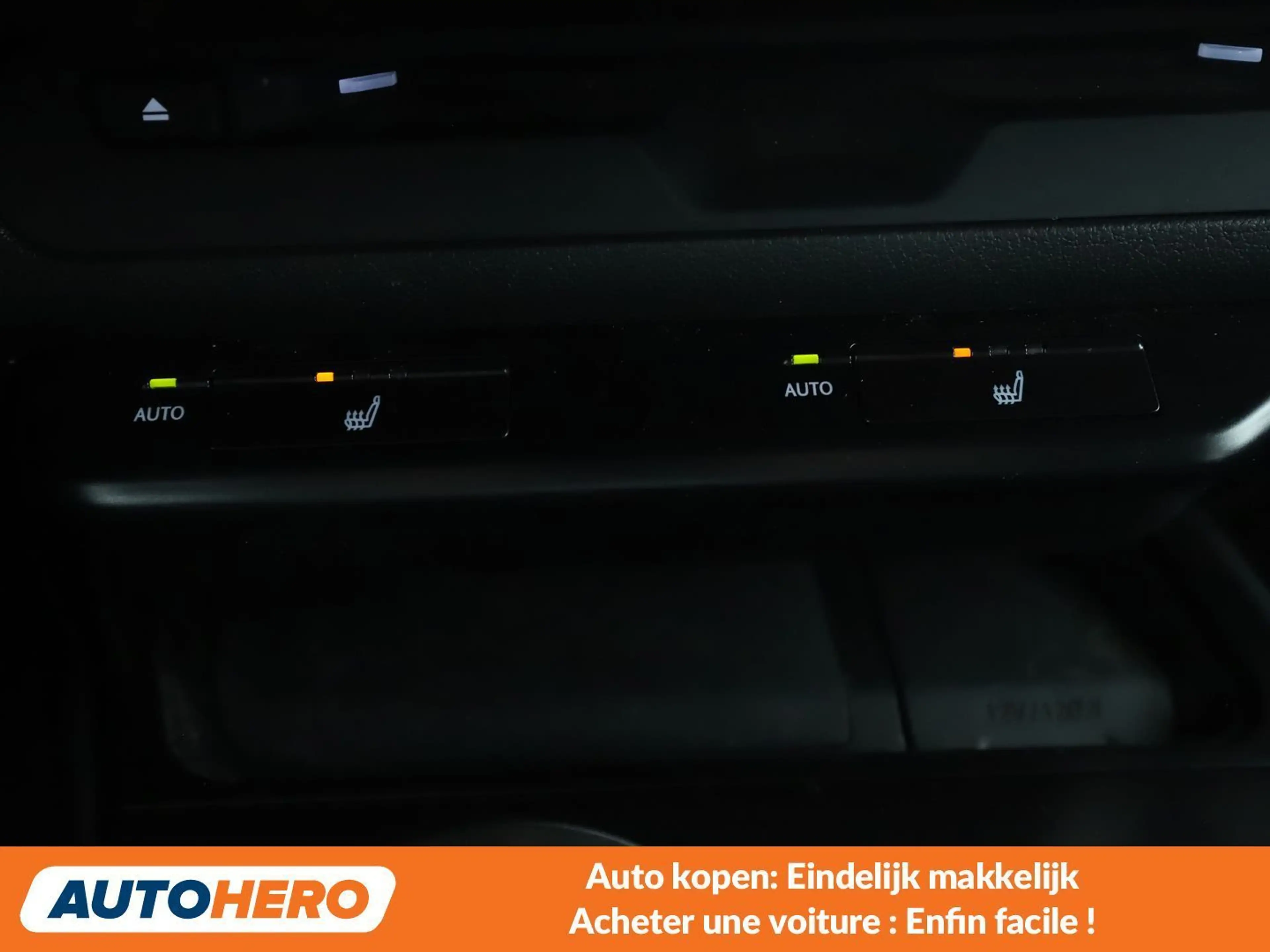 Lexus UX 250h UX 250h — photo 12
