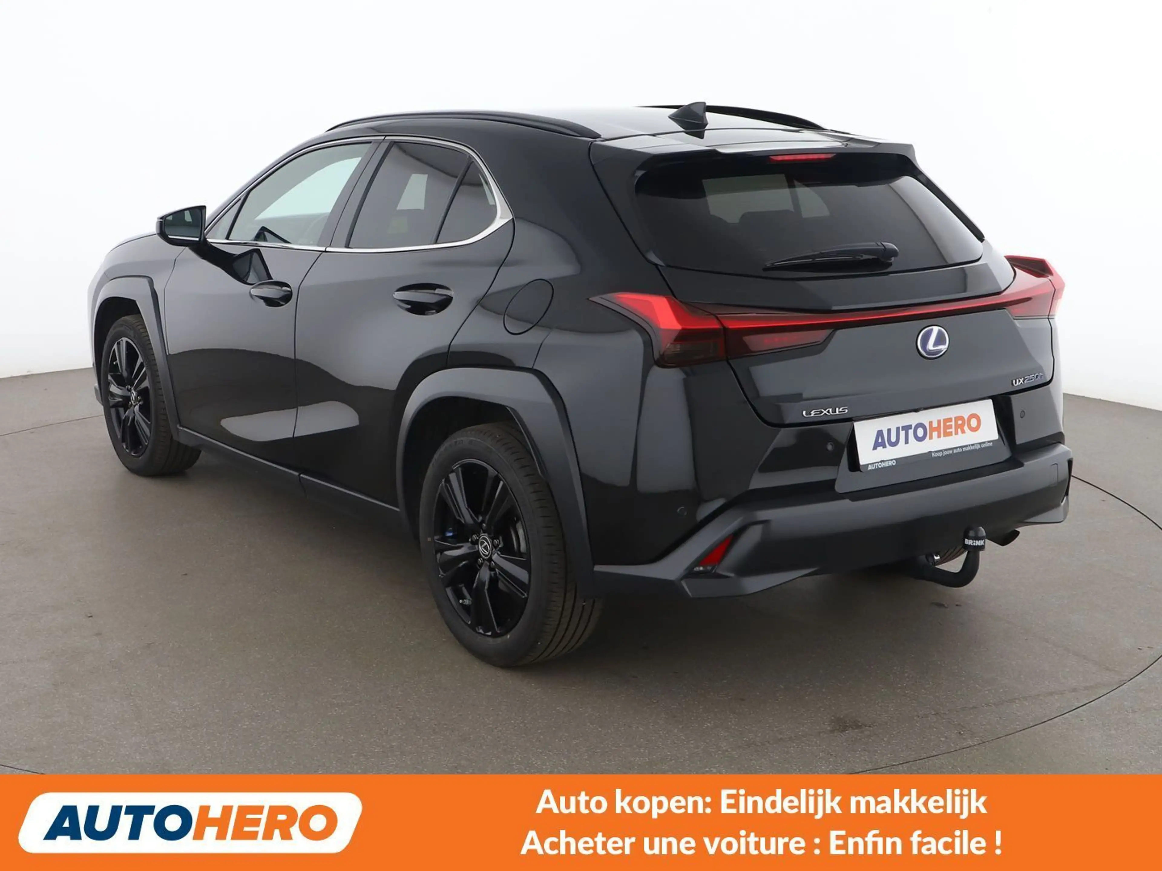 Lexus UX 250h UX 250h — photo 4