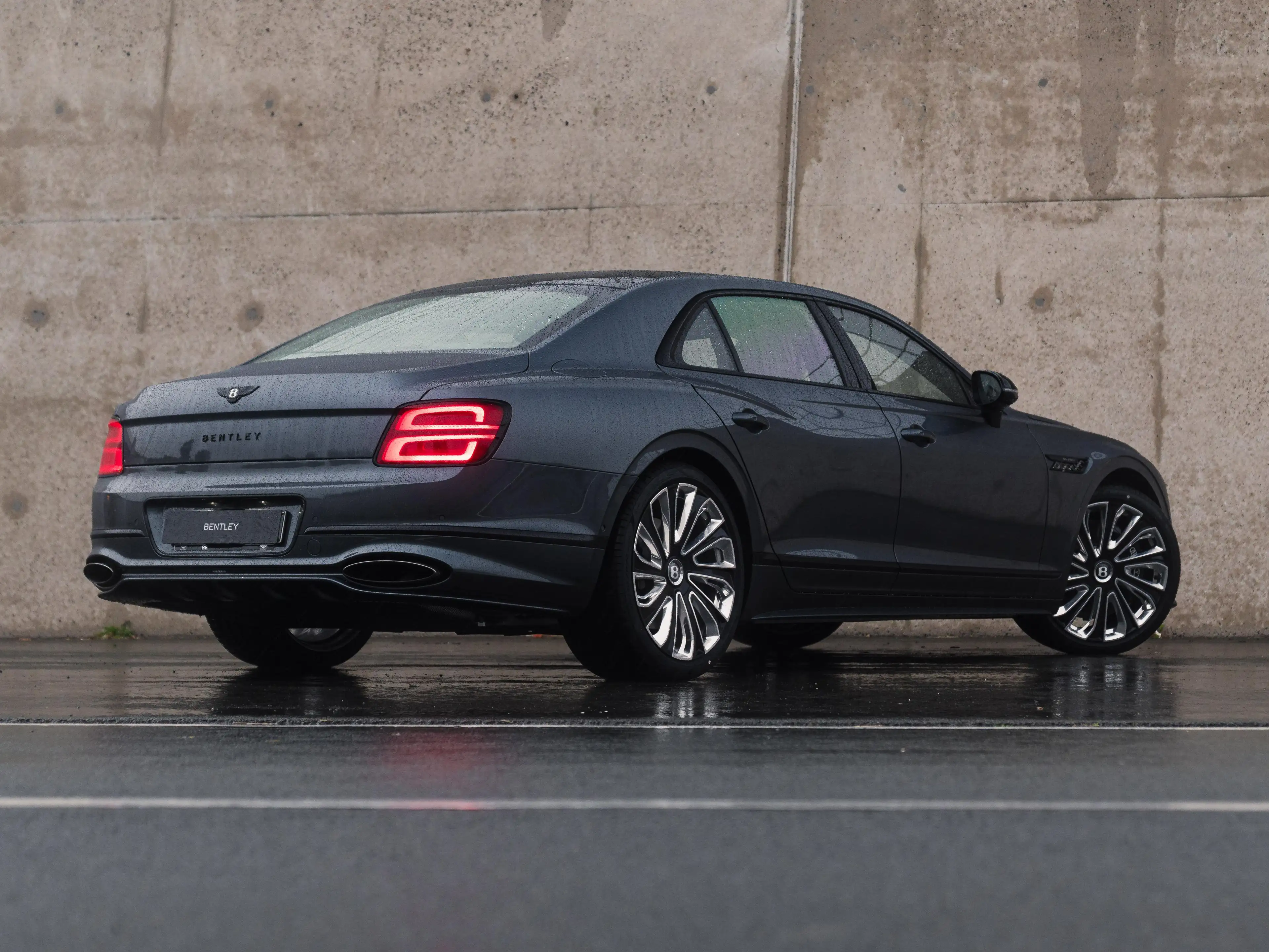 Bentley Flying Spur Mulliner — photo 5