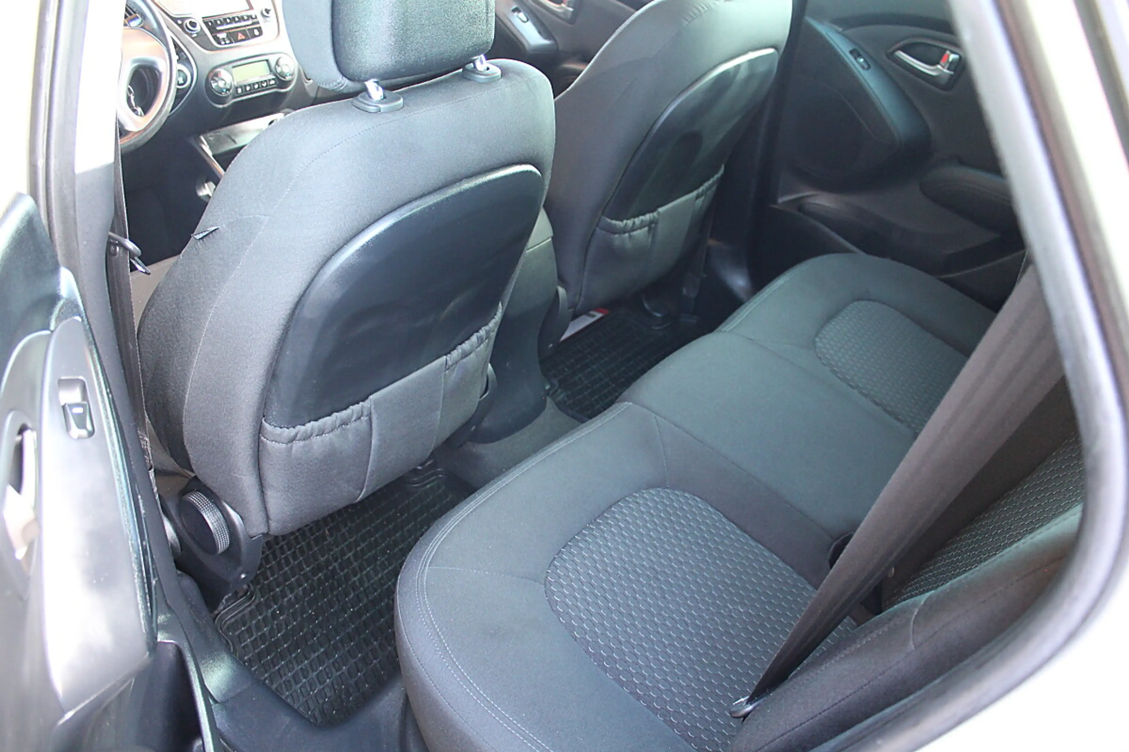 Hyundai iX35 2,0 CVVT Spirit 4WD STANDHEIZUNG XENON — photo 10