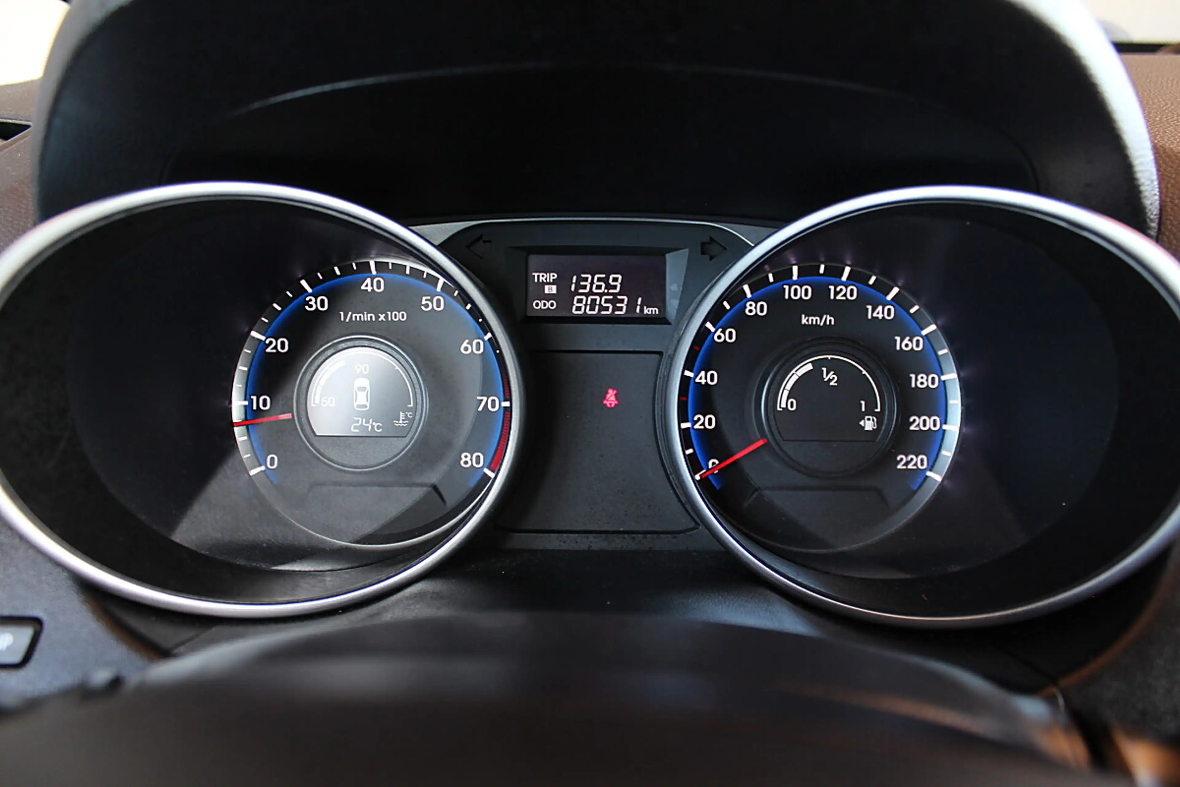 Hyundai iX35 2,0 CVVT Spirit 4WD STANDHEIZUNG XENON — photo 8