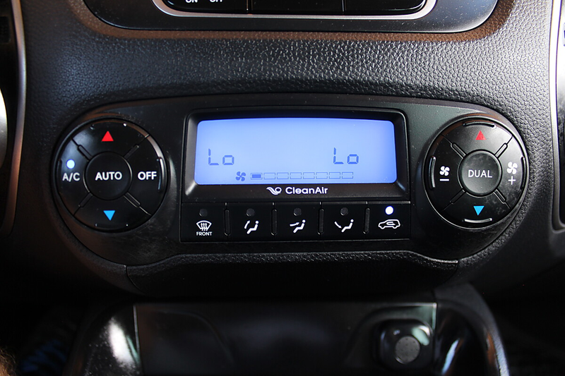 Hyundai iX35 2,0 CVVT Spirit 4WD STANDHEIZUNG XENON — photo 13