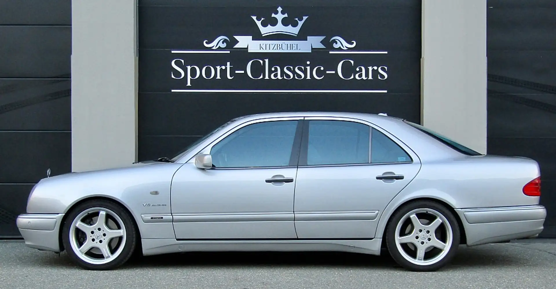 Mercedes-Benz E 55 AMG Aut. Argento - 1