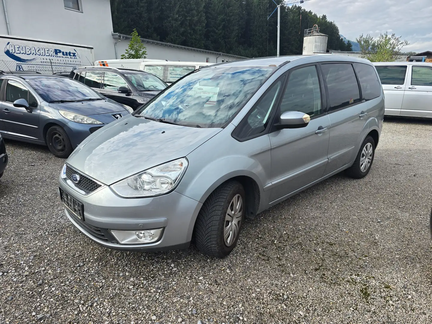 Ford Galaxy Trend 2.0 tdci 7 Sitzer Silber - 1