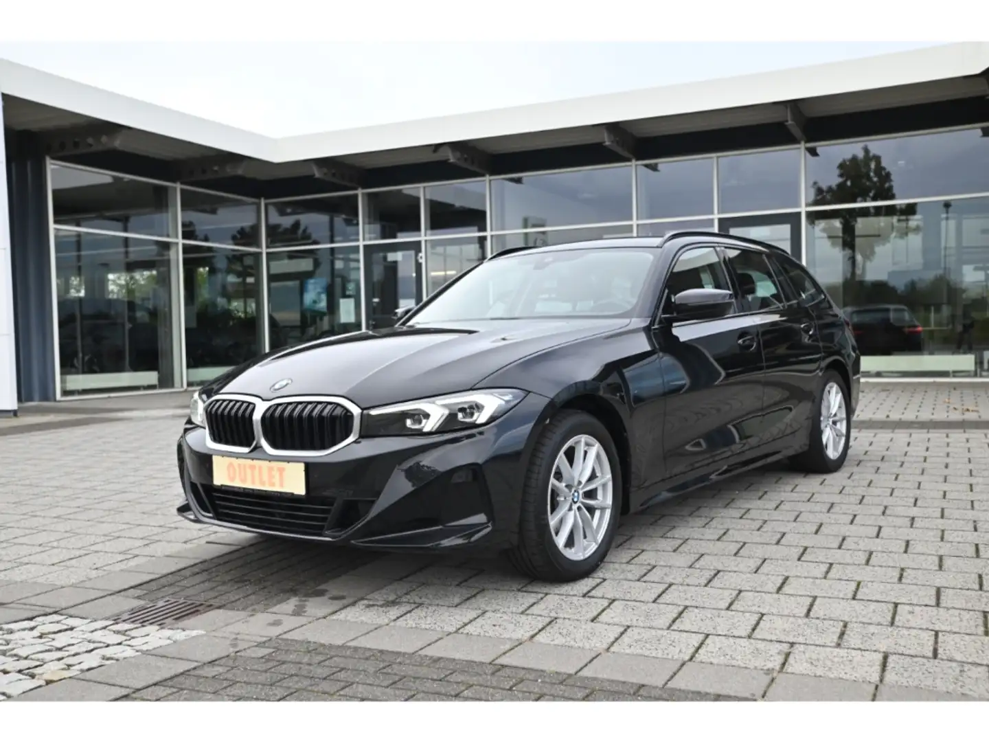 BMW 320 d XDrive Touring Navi LED SHz AppleCP PDC Noir - 1