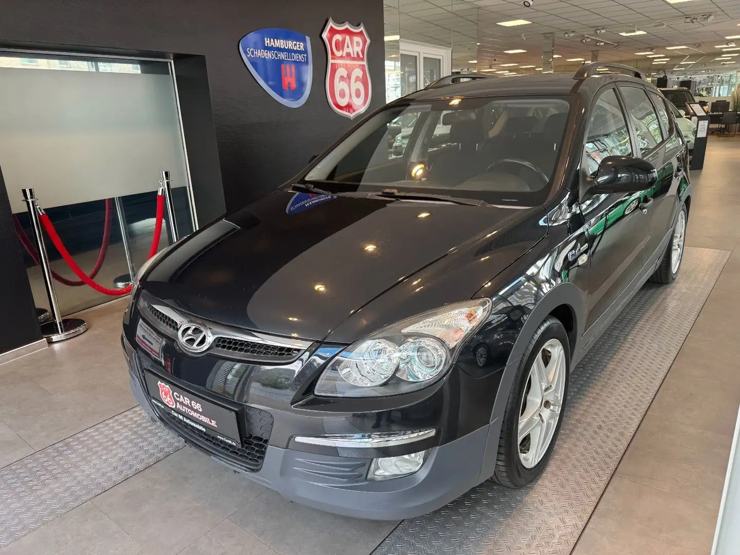 Hyundai i30 CW 1.4 Schwarz - 1