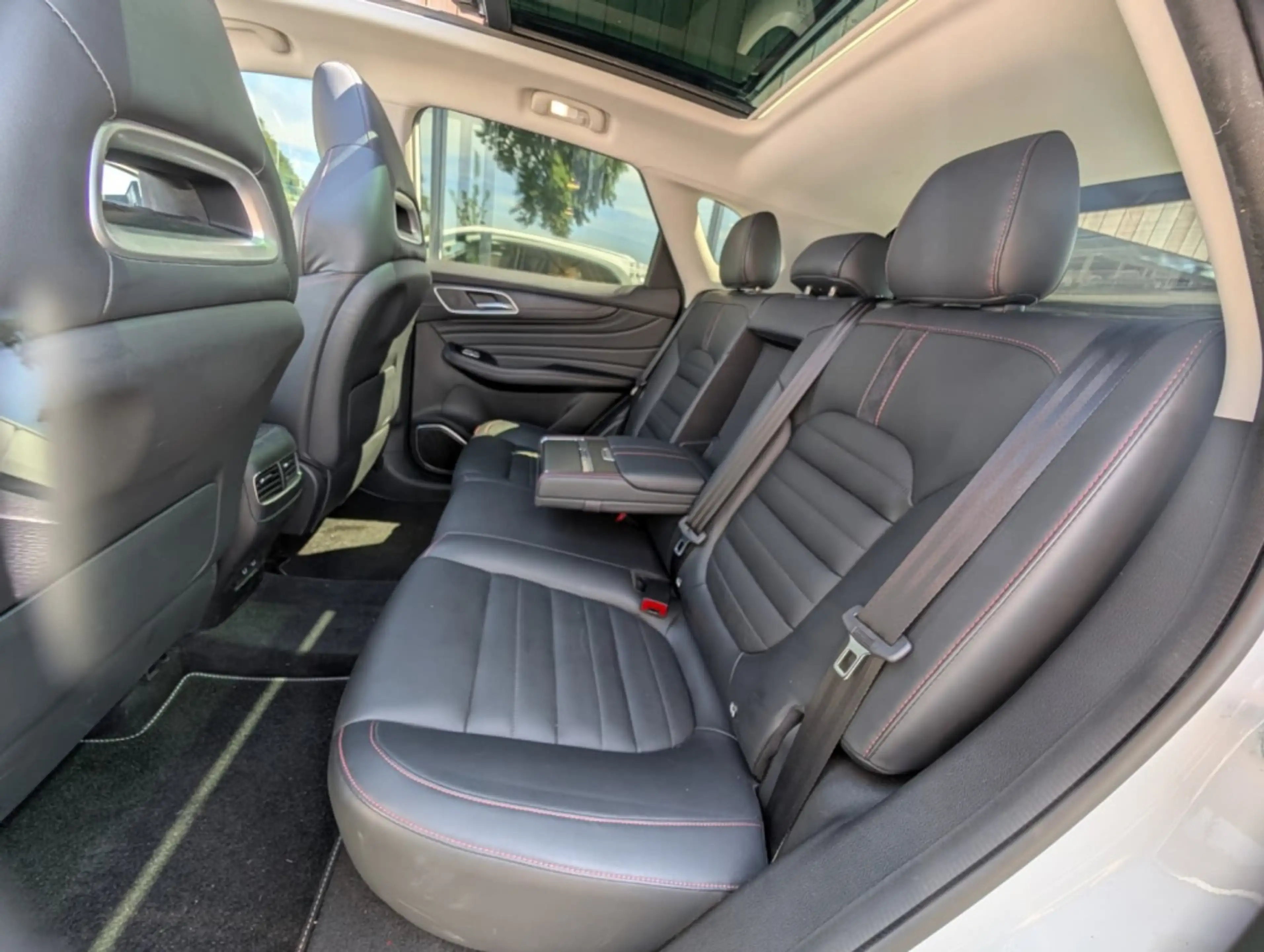 MG EHS 1.5 TGDI Luxury — photo 6