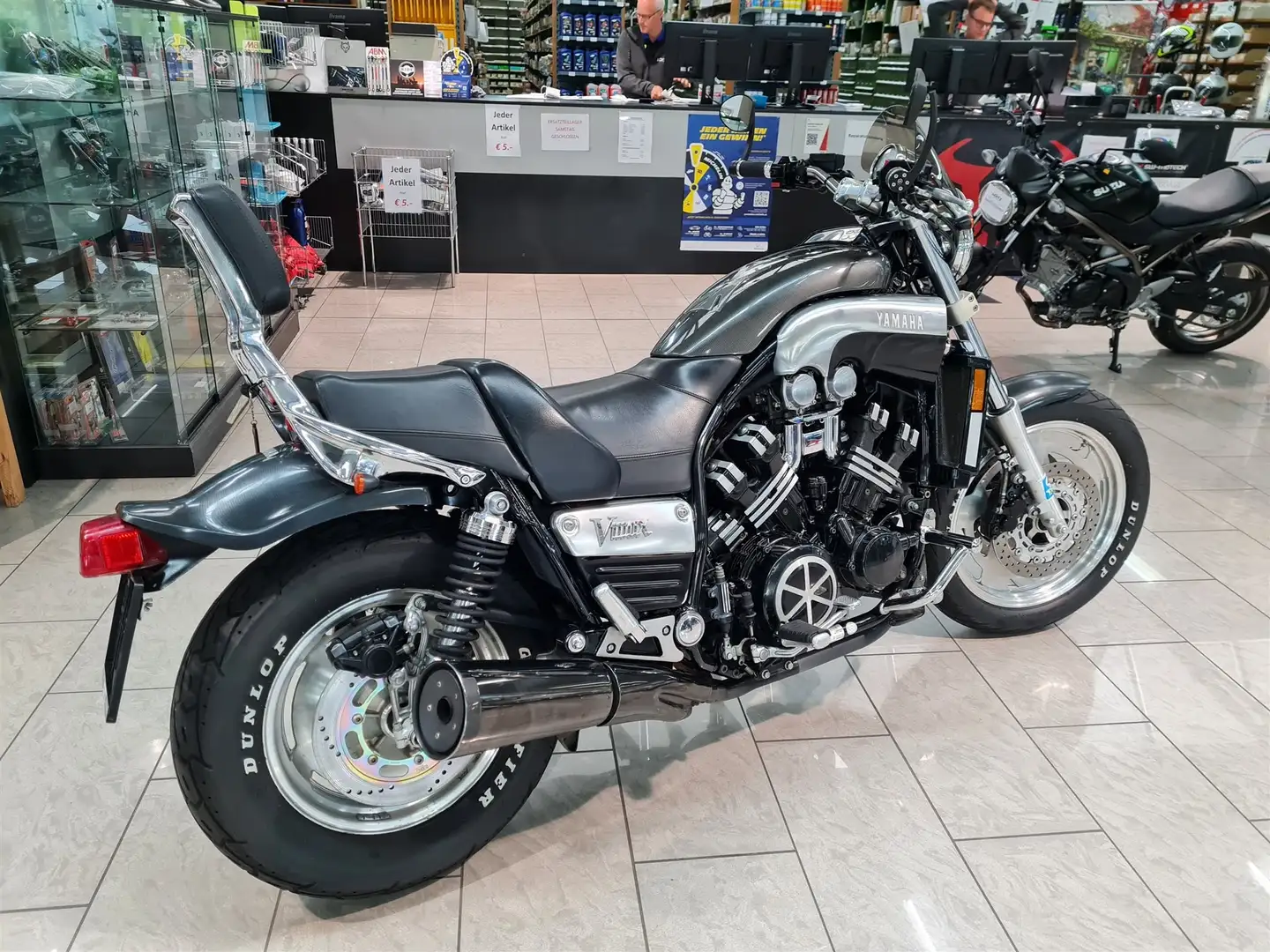 Yamaha Vmax Noir - 2
