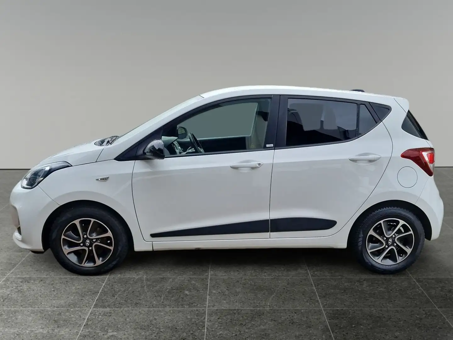 Hyundai i10 1.2 Passion Weiß - 2