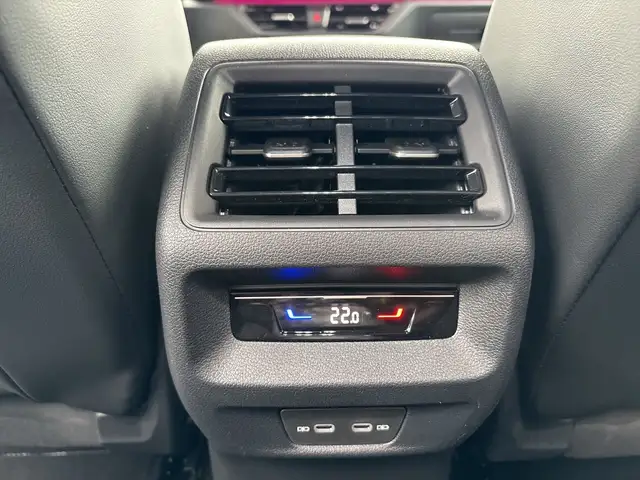 Volkswagen Tiguan view 10
