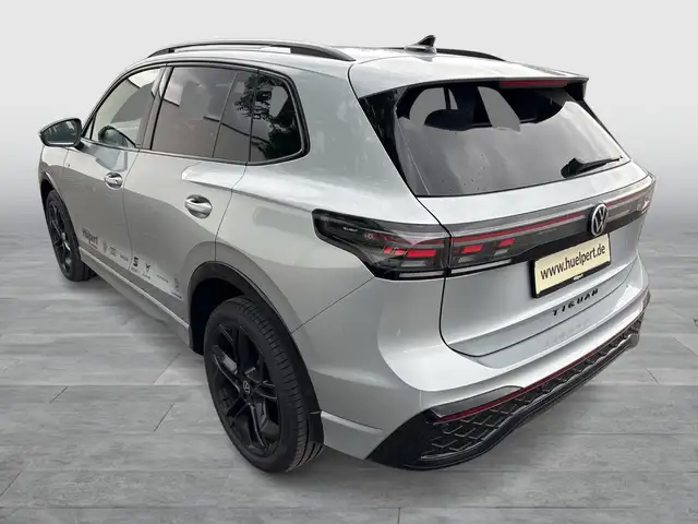 Volkswagen Tiguan view 2