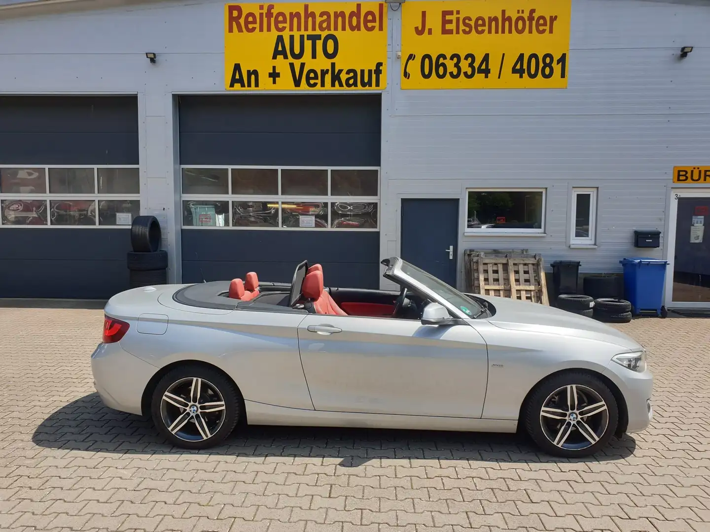 BMW 218 218 i Sport Line AUTOM.-LEDER-NAVI-PDC-WINDSCHOTT Grau - 2
