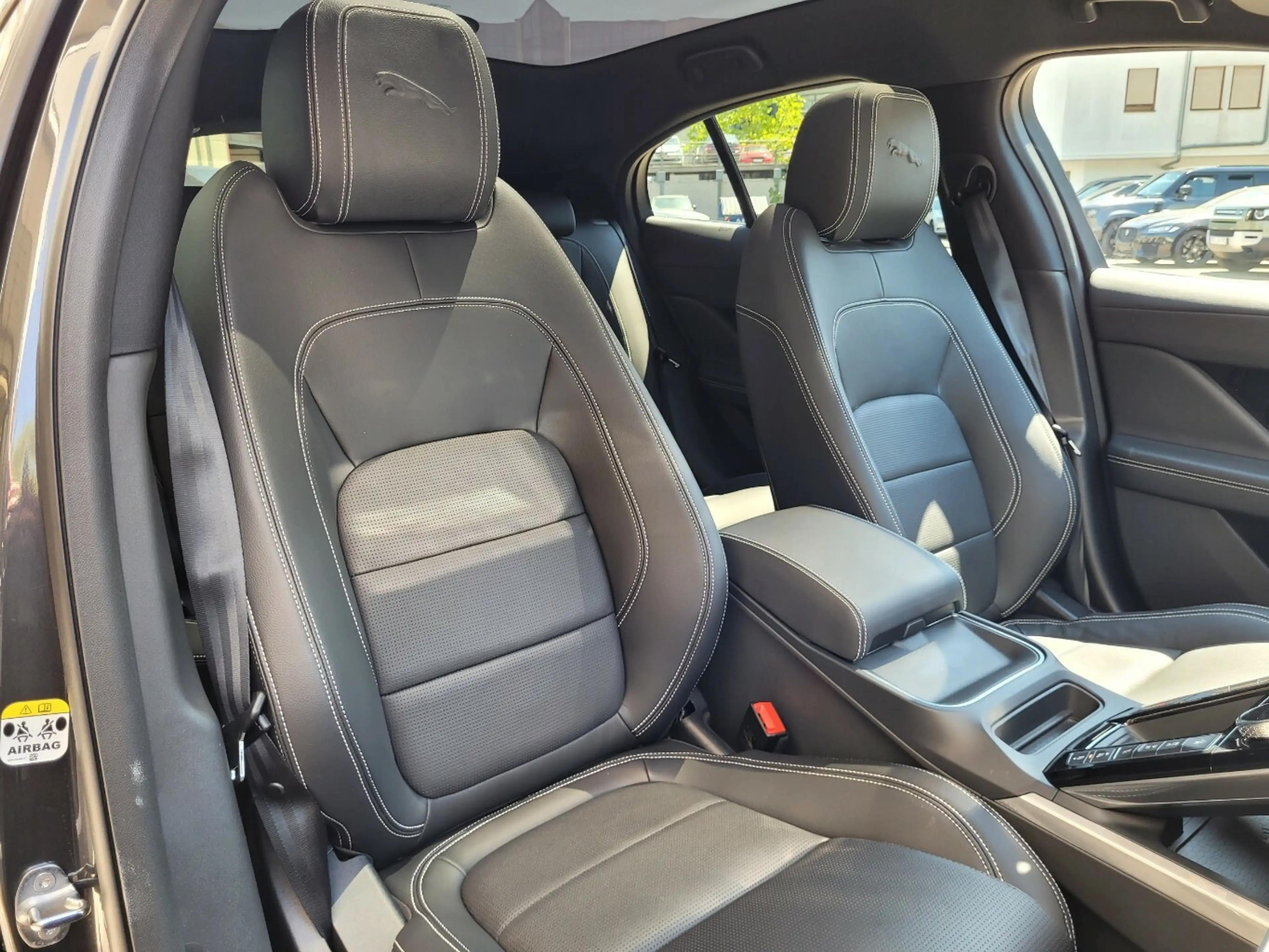 Jaguar I-Pace EV400 R-Dynamic SE*PANO*HUD*Luftfederung*GAR2029 — photo 9