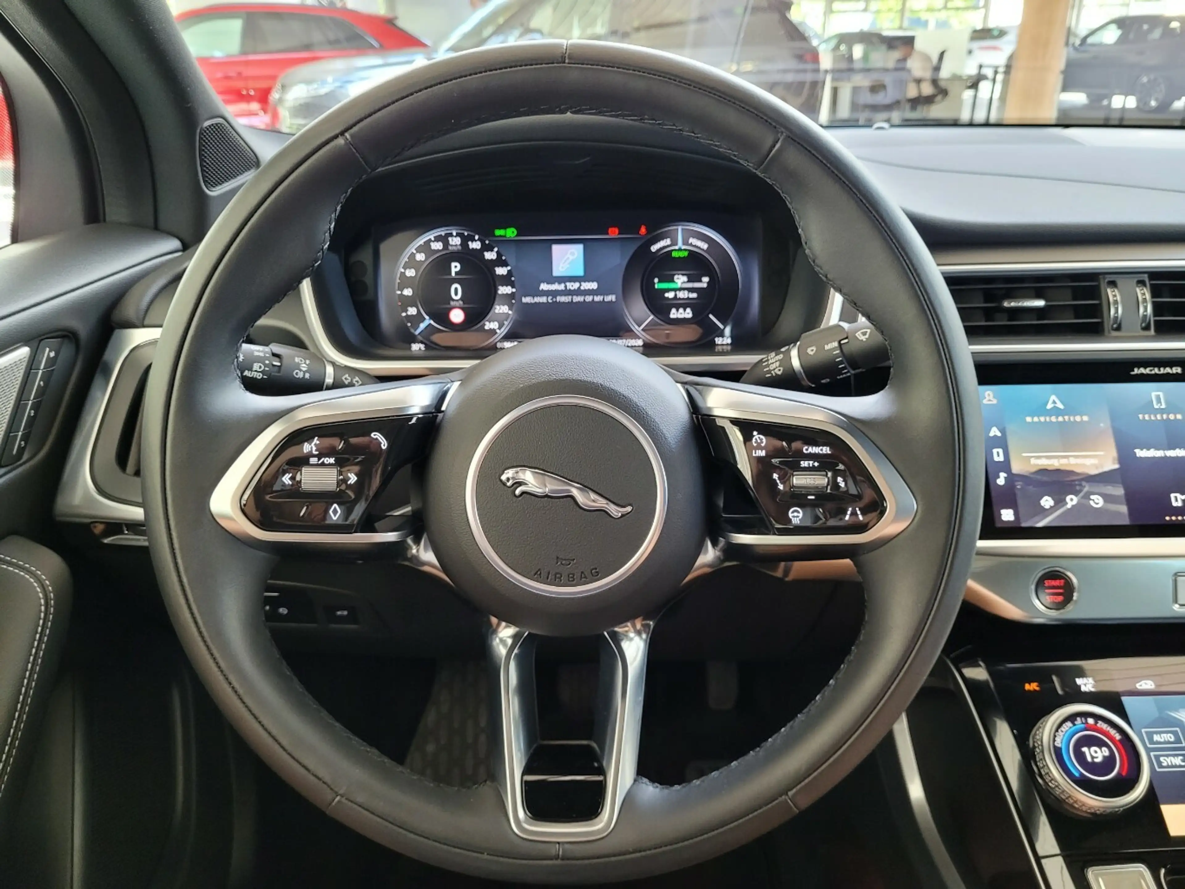 Jaguar I-Pace EV400 R-Dynamic SE*PANO*HUD*Luftfederung*GAR2029 — photo 15