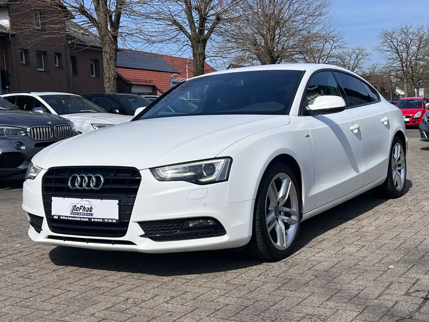 Audi A5 Sportback 1.8 TFSI*PDC*NAVI*SHZ*S-LINE* Weiß - 2