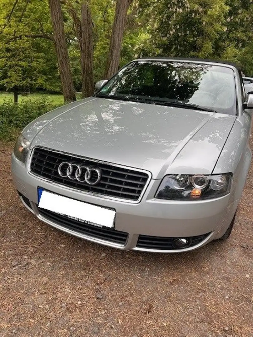 Audi A4 A4 Cabriolet 2.4 Silber - 2
