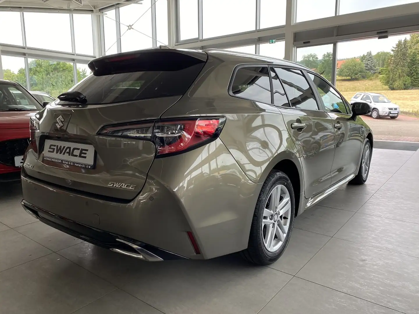 Suzuki Swace 1.8 Comfort+ CVT Vollhybrid Brun - 2