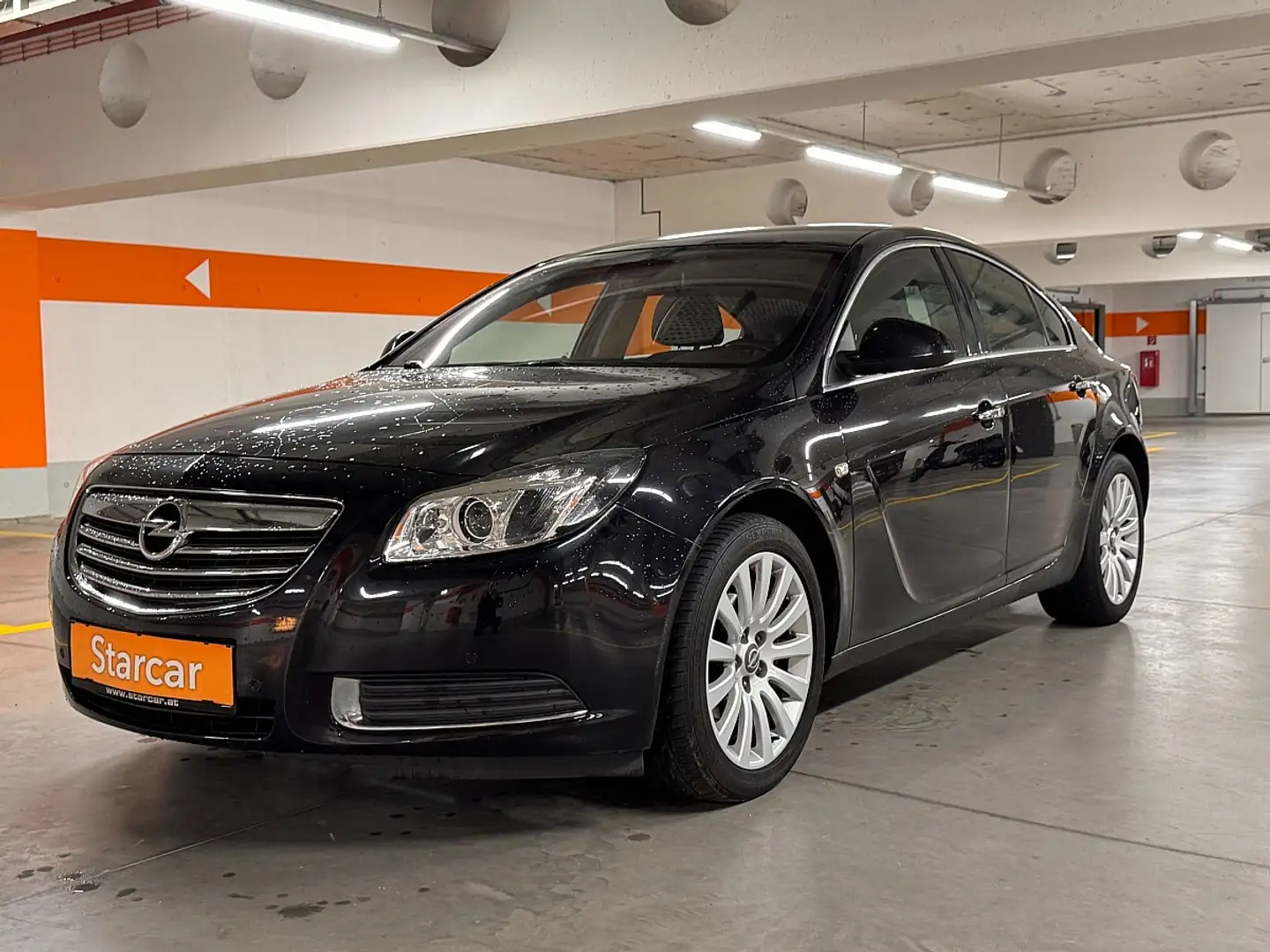 Opel Insignia 2,0 Cosmo CDTI DPF Ecotec Schwarz - 1