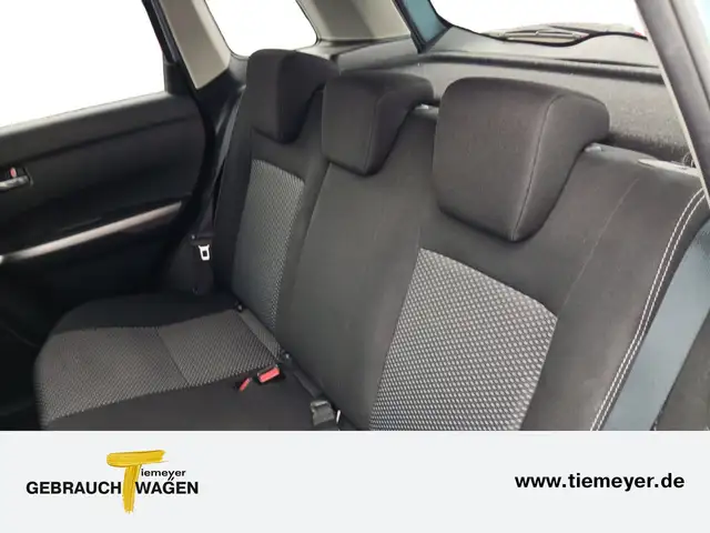 Suzuki Vitara view 11