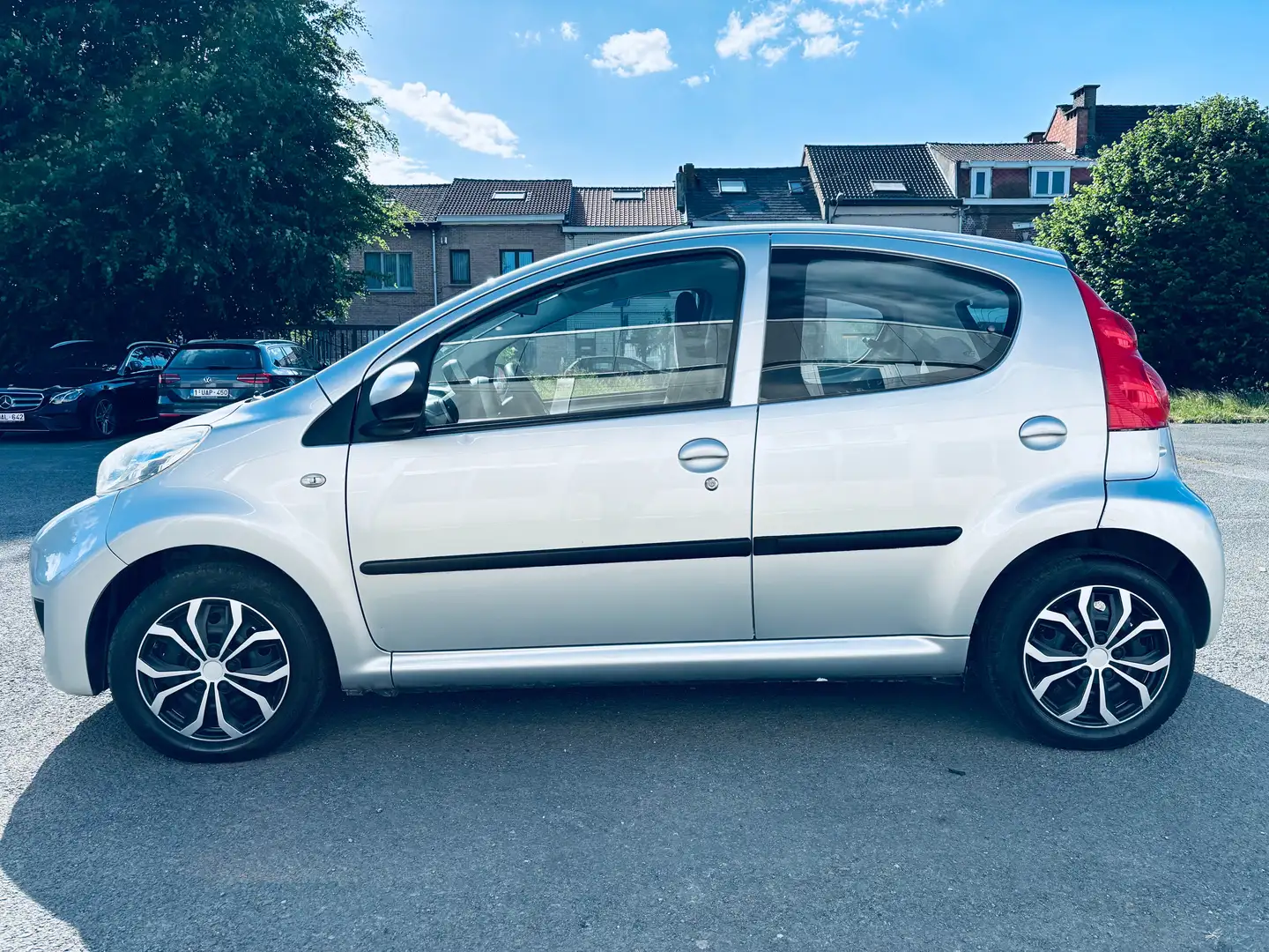 Peugeot 107 1.0i Access + CONTROLE TECHNQIUE OK + CARPASS Gris - 2