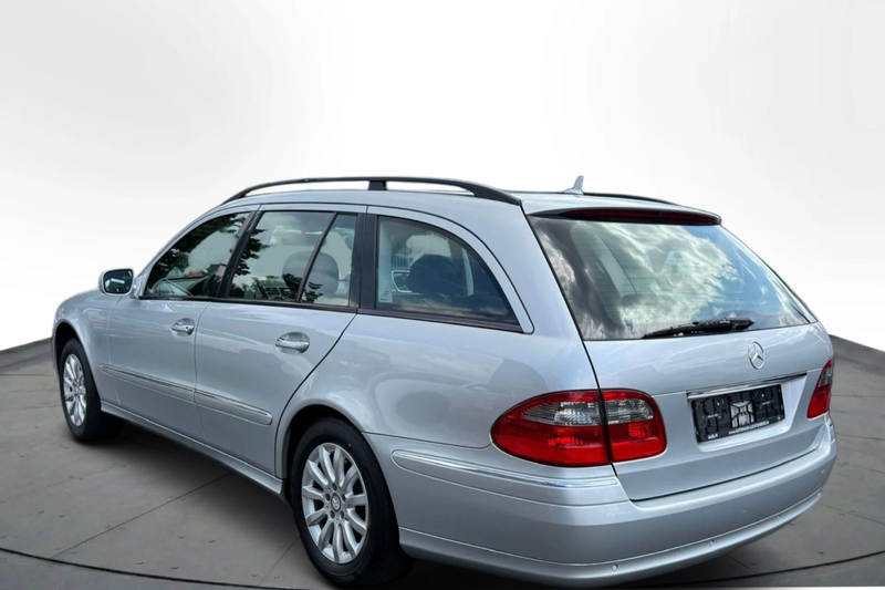 Mercedes-Benz E 200 E T-Modell ELEGANCE*2.HAND*PARKTRONIC*SHZ* — photo 3