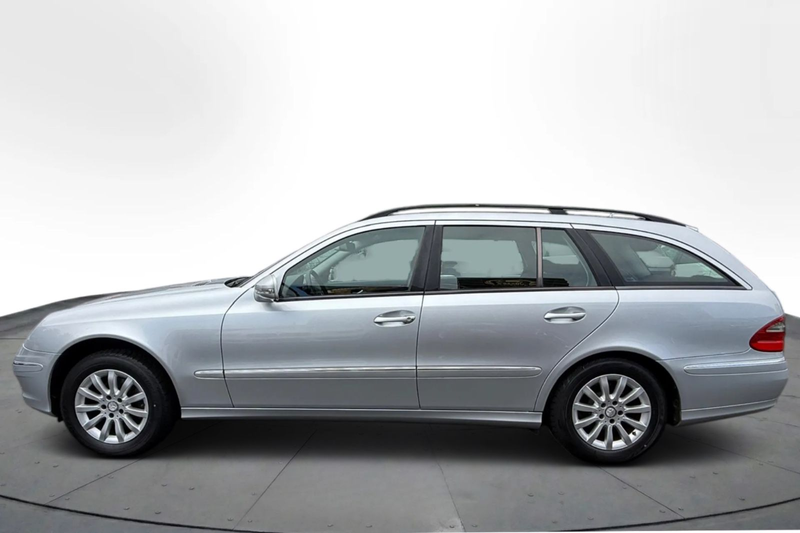 Mercedes-Benz E 200 E T-Modell ELEGANCE*2.HAND*PARKTRONIC*SHZ* — photo 2