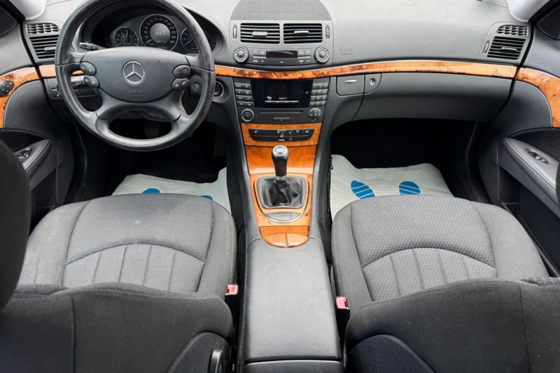 Mercedes-Benz E 200 E T-Modell ELEGANCE*2.HAND*PARKTRONIC*SHZ* — photo 10