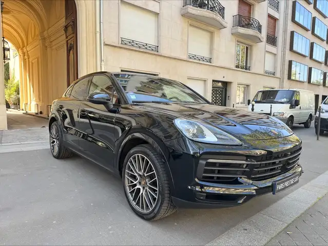Porsche Cayenne view 3