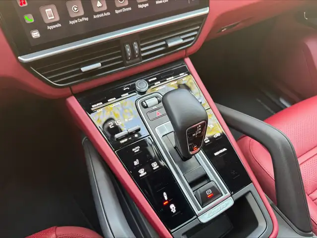 Porsche Cayenne view 17