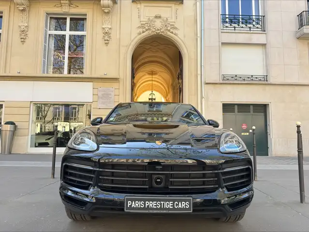 Porsche Cayenne view 2