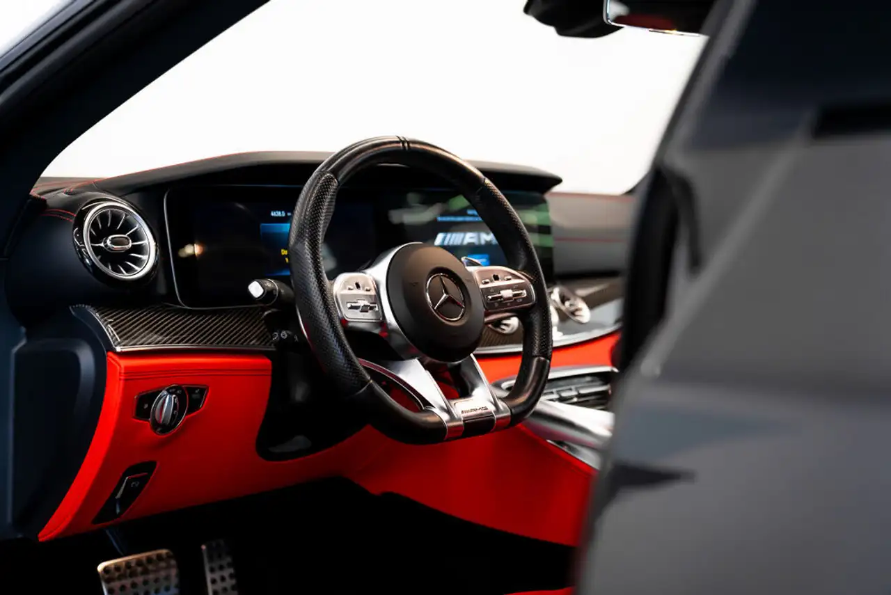 Mercedes-Benz AMG GT снимка Mercedes-Benz AMG GT