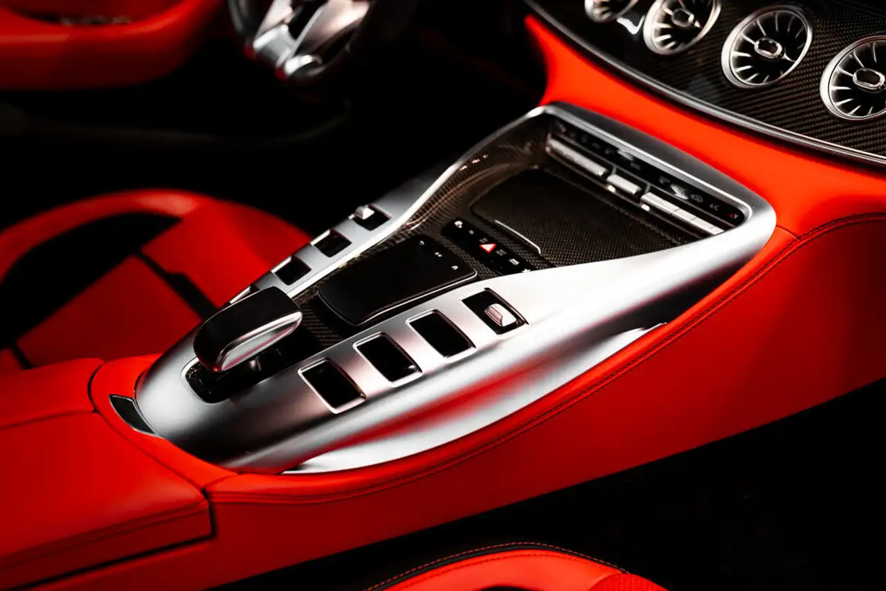 Mercedes-Benz AMG GT снимка Mercedes-Benz AMG GT