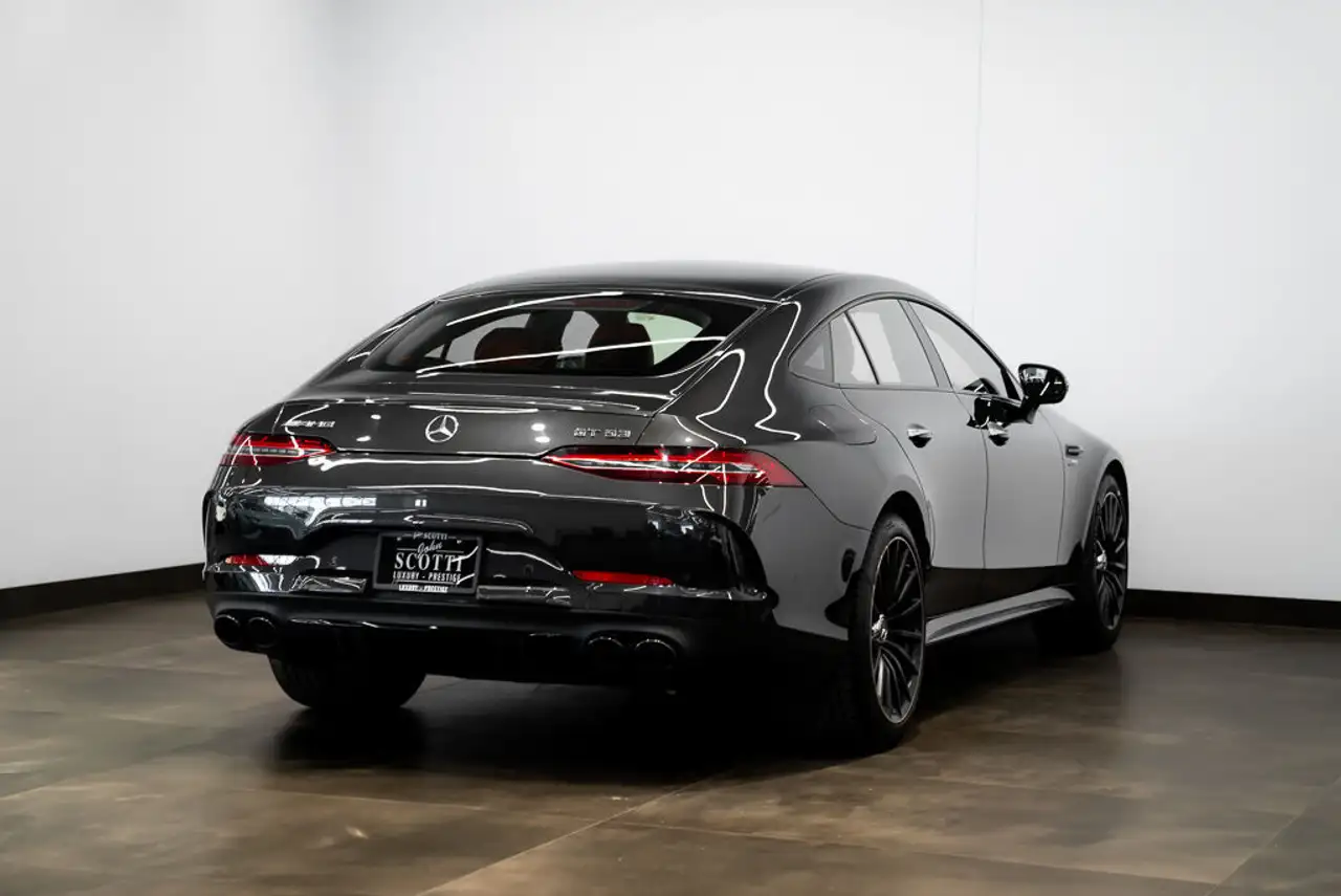 Mercedes-Benz AMG GT снимка Mercedes-Benz AMG GT