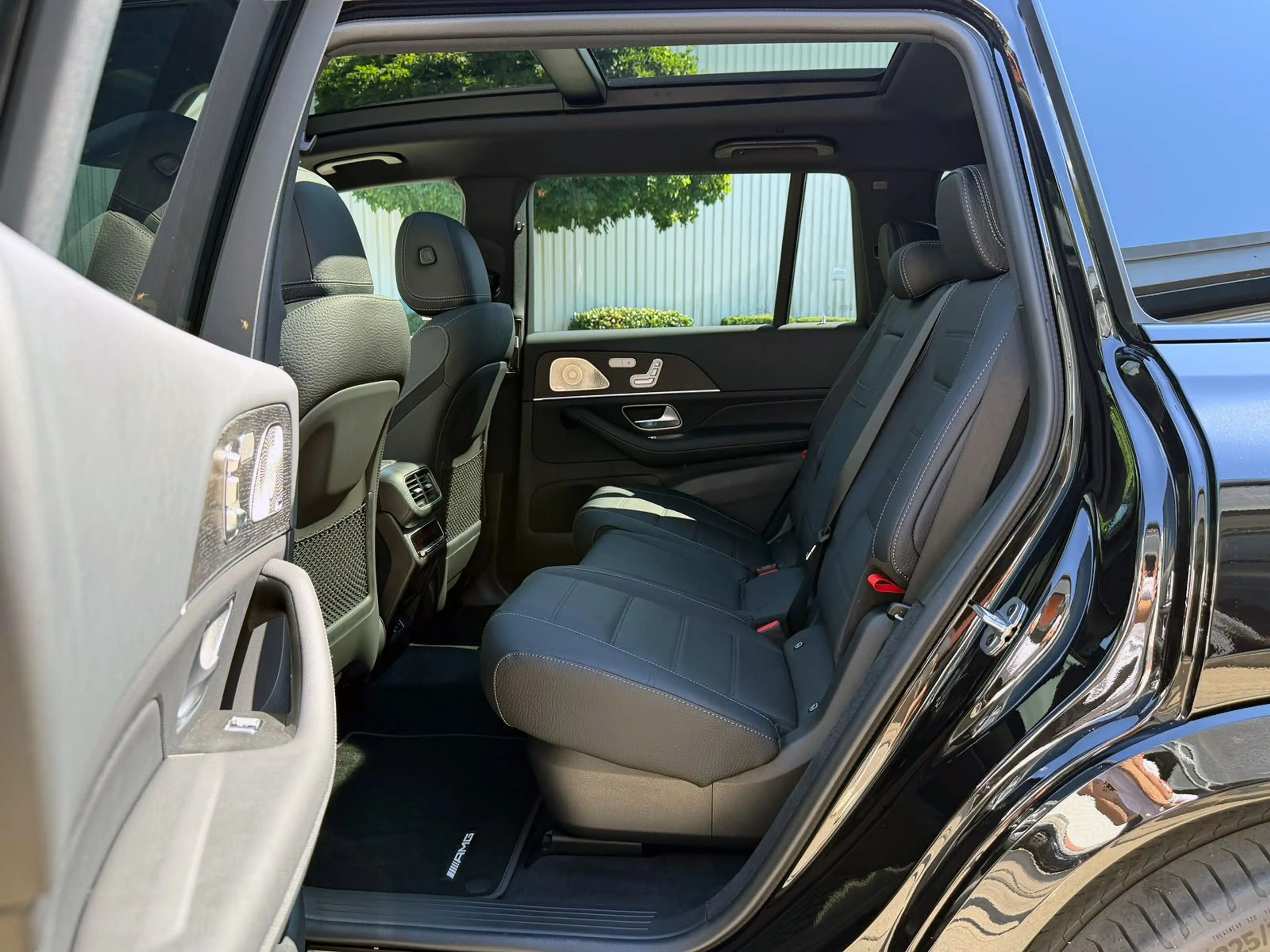 Mercedes-Benz GLS 450 d 4M AMG 7-Stz. AIRMATIC ACC LED 360° AHK — photo 15