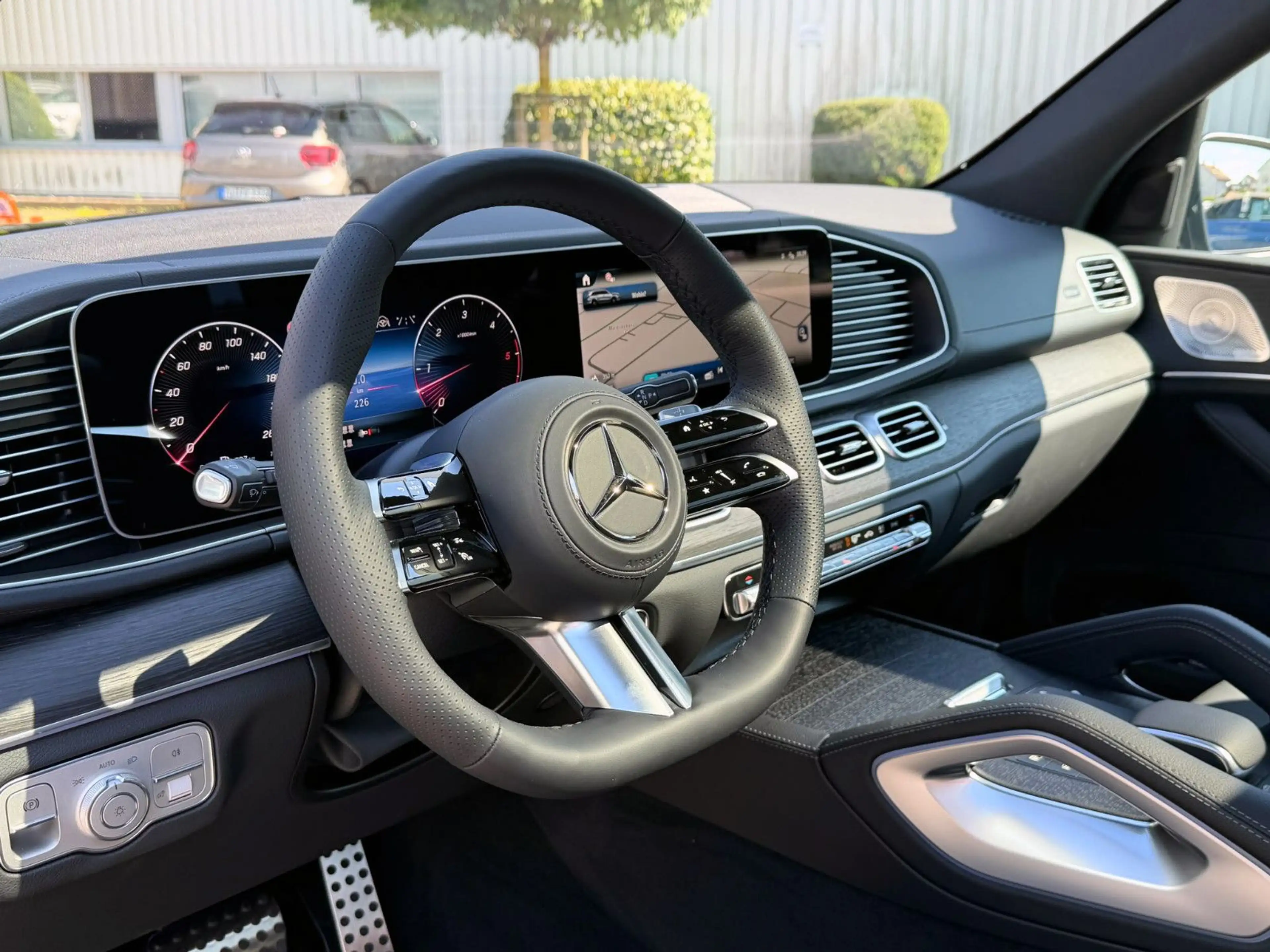 Mercedes-Benz GLS 450 d 4M AMG 7-Stz. AIRMATIC ACC LED 360° AHK — photo 8