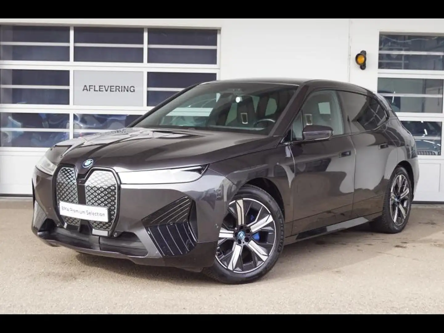BMW iX M50 - SKY-LOUNGE - HARMAN-KARD Gris - 1